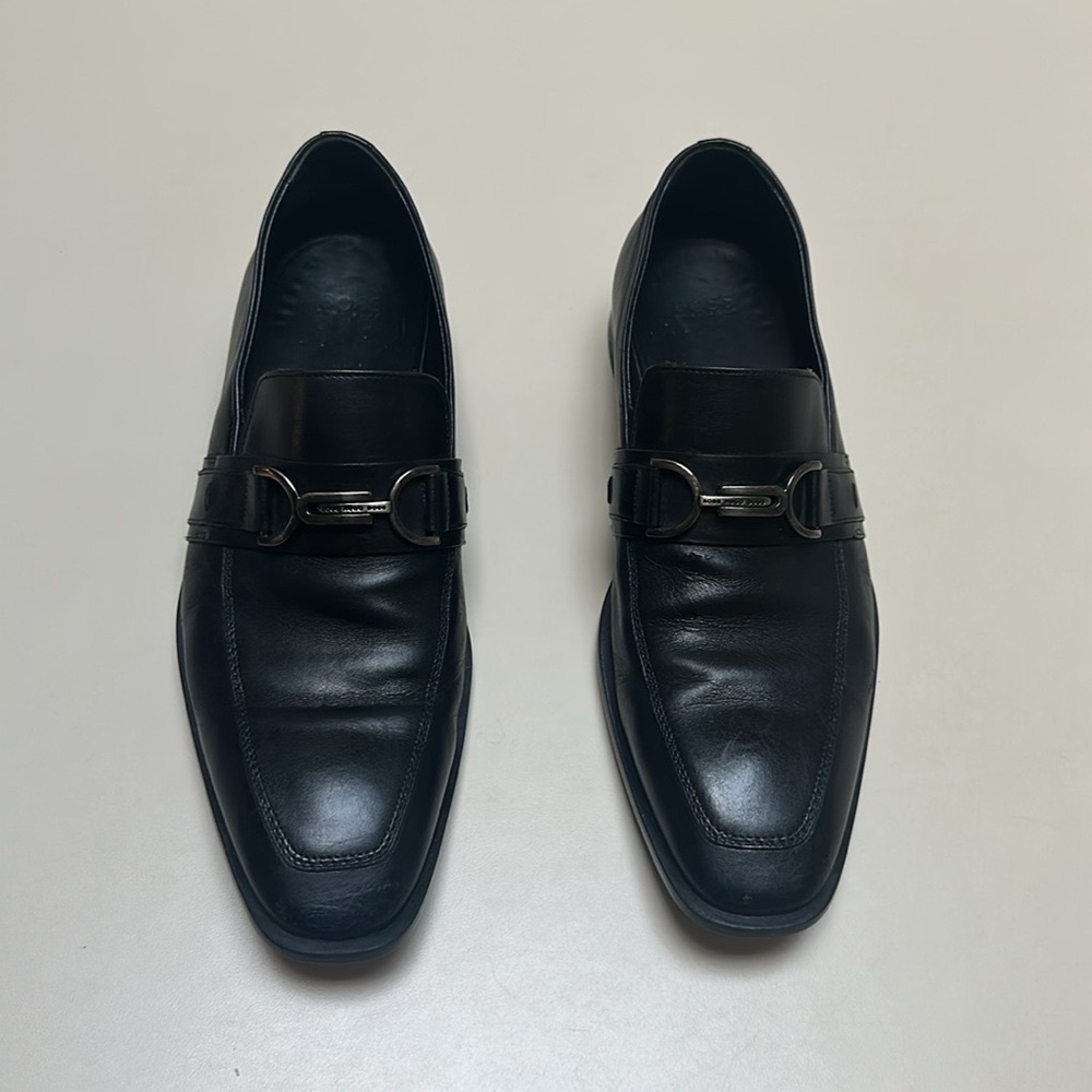 HUGO BOSS LEATHER LOAFERS WITH BRANDED HARDWARE TRIM Men's SIZE 6.5 - Picture 2 of 10